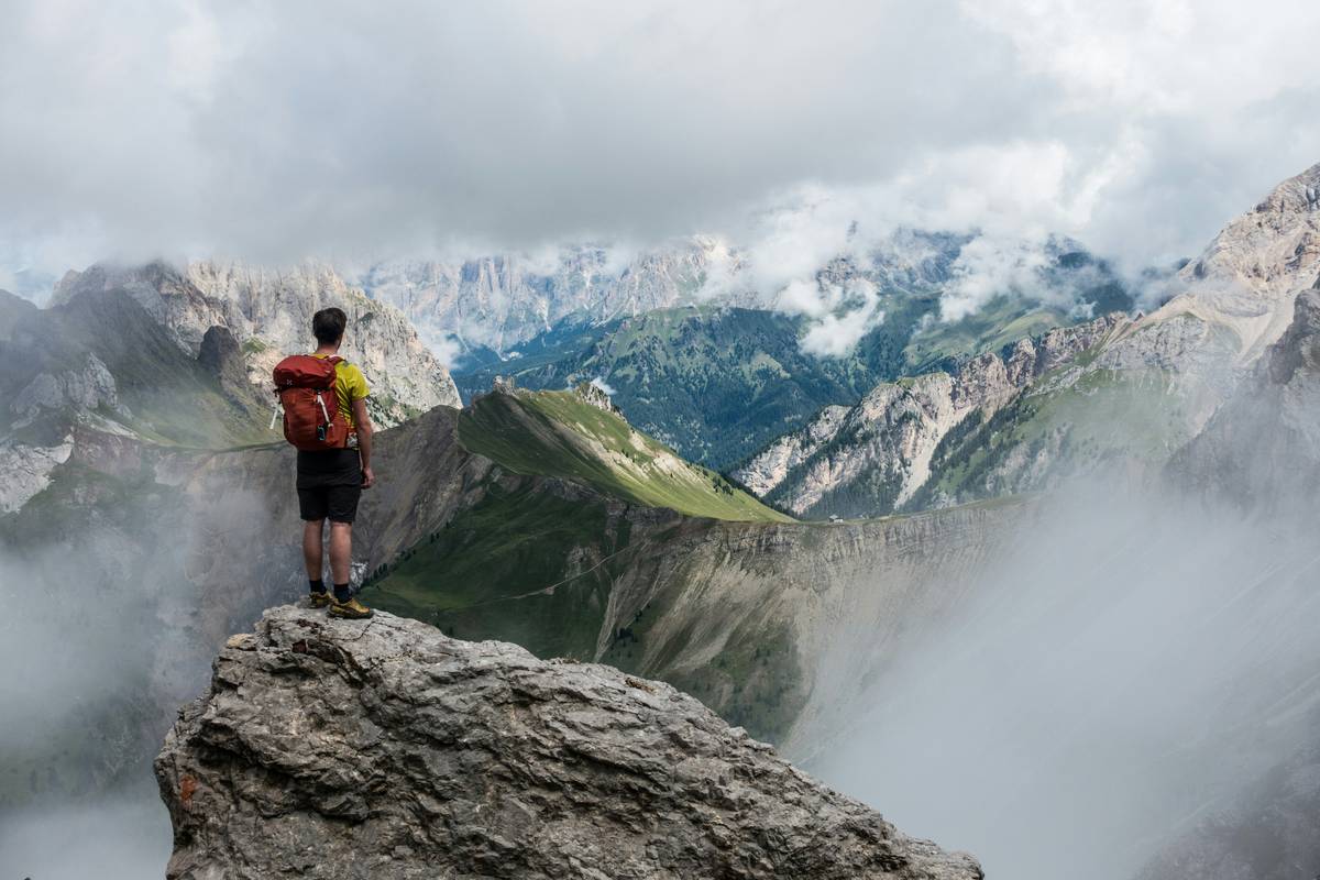 Altitude Awareness Hiking Tips: Stay Safe and Oriented Above the Tree Line