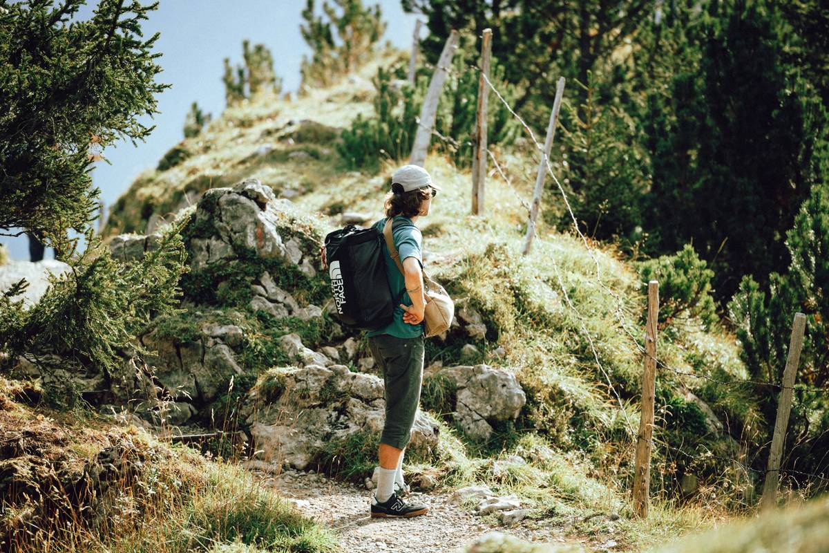 Mountain Hiking with Altimeter Watch: Your Secret Weapon for Safer, Smarter Ascents